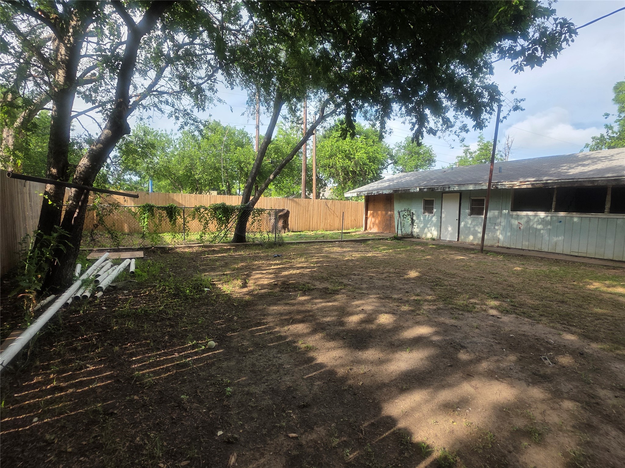 503 W Elm Street Olney TX 76374