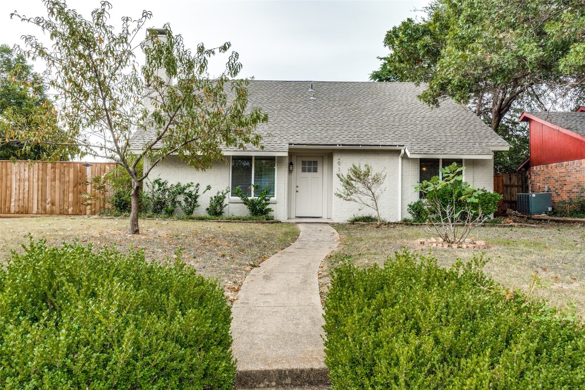 2918 Ivanridge Lane Garland TX 75044