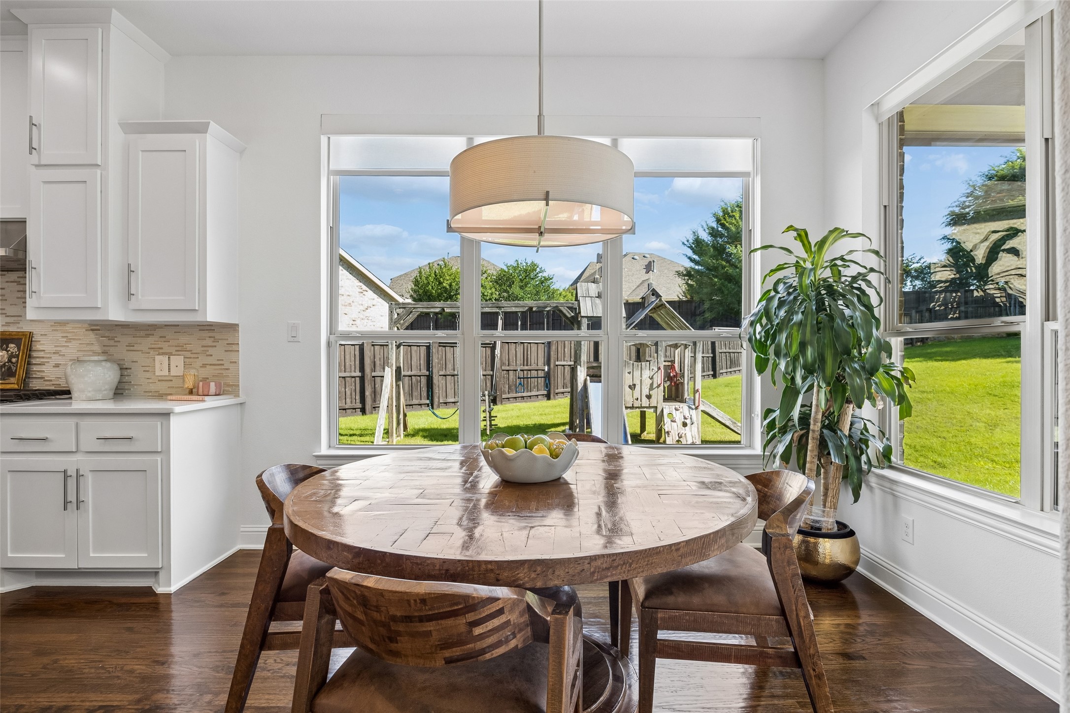 7332 Meler Lane Irving TX 75063