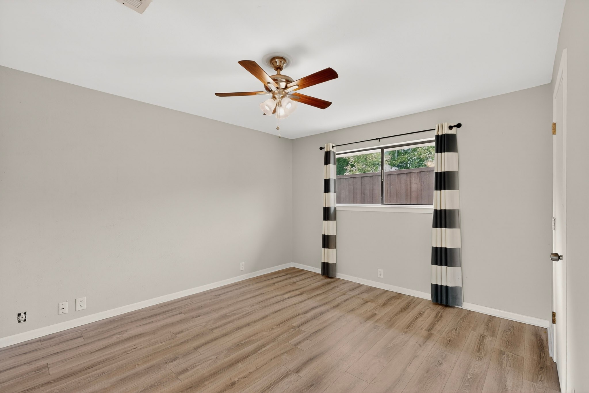 7109 Alpha Road Dallas TX 75240