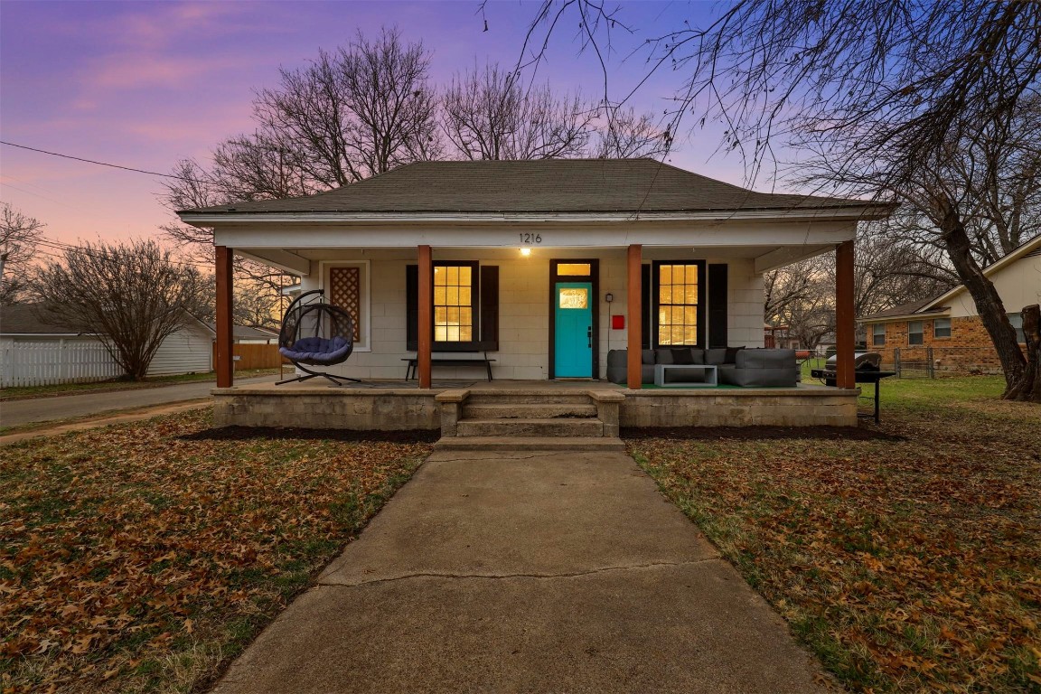 1216 Gleason Avenue Cleburne TX 76033