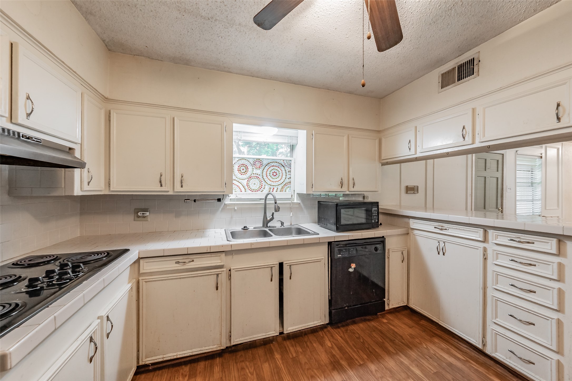 202 Mathis Street Seagoville TX 75159