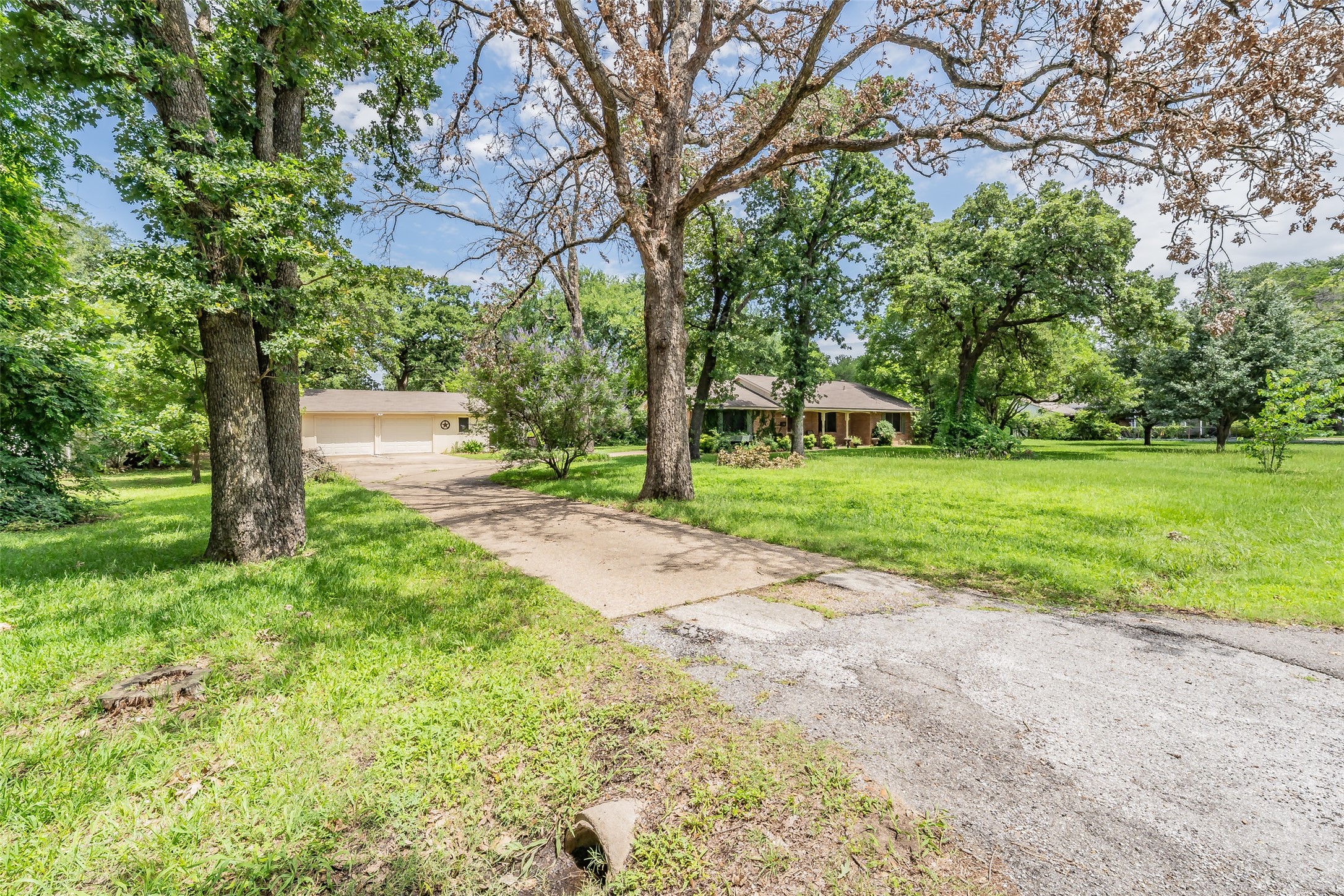 202 Mathis Street Seagoville TX 75159