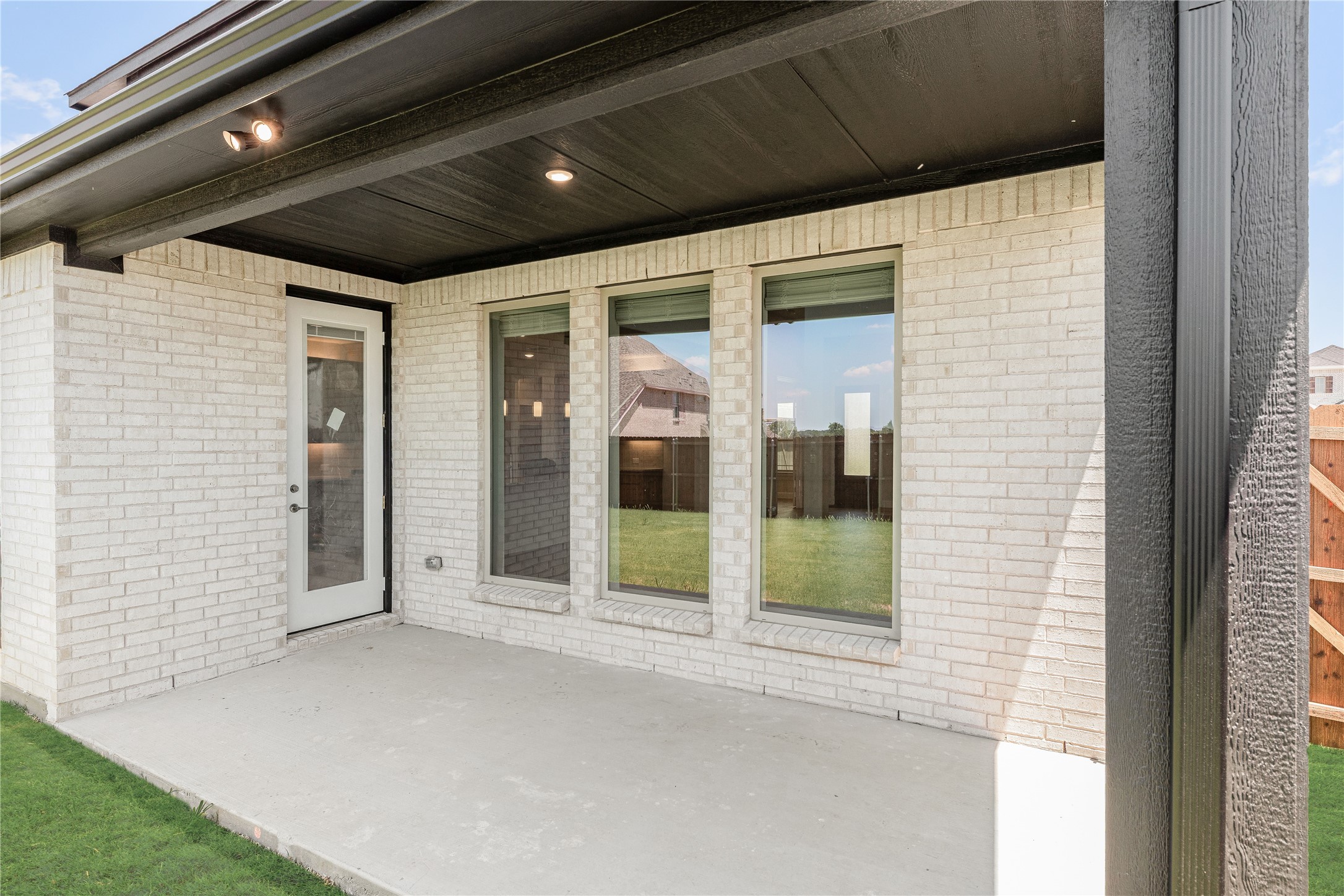 1133 Hitching Post Way Oak Point TX 75068