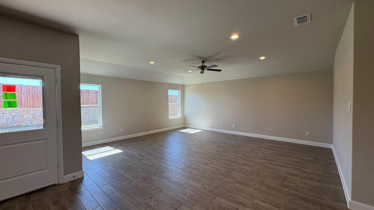 4213 Cornerstone Circle Granbury TX 76048