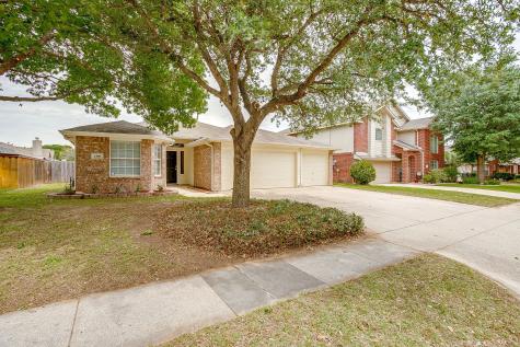 736 Cardinal Drive Saginaw TX 76131