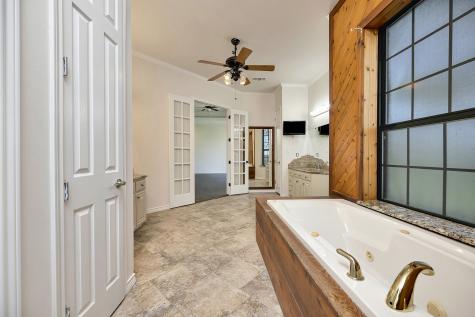 5520 White Settlement Road Weatherford TX 76087