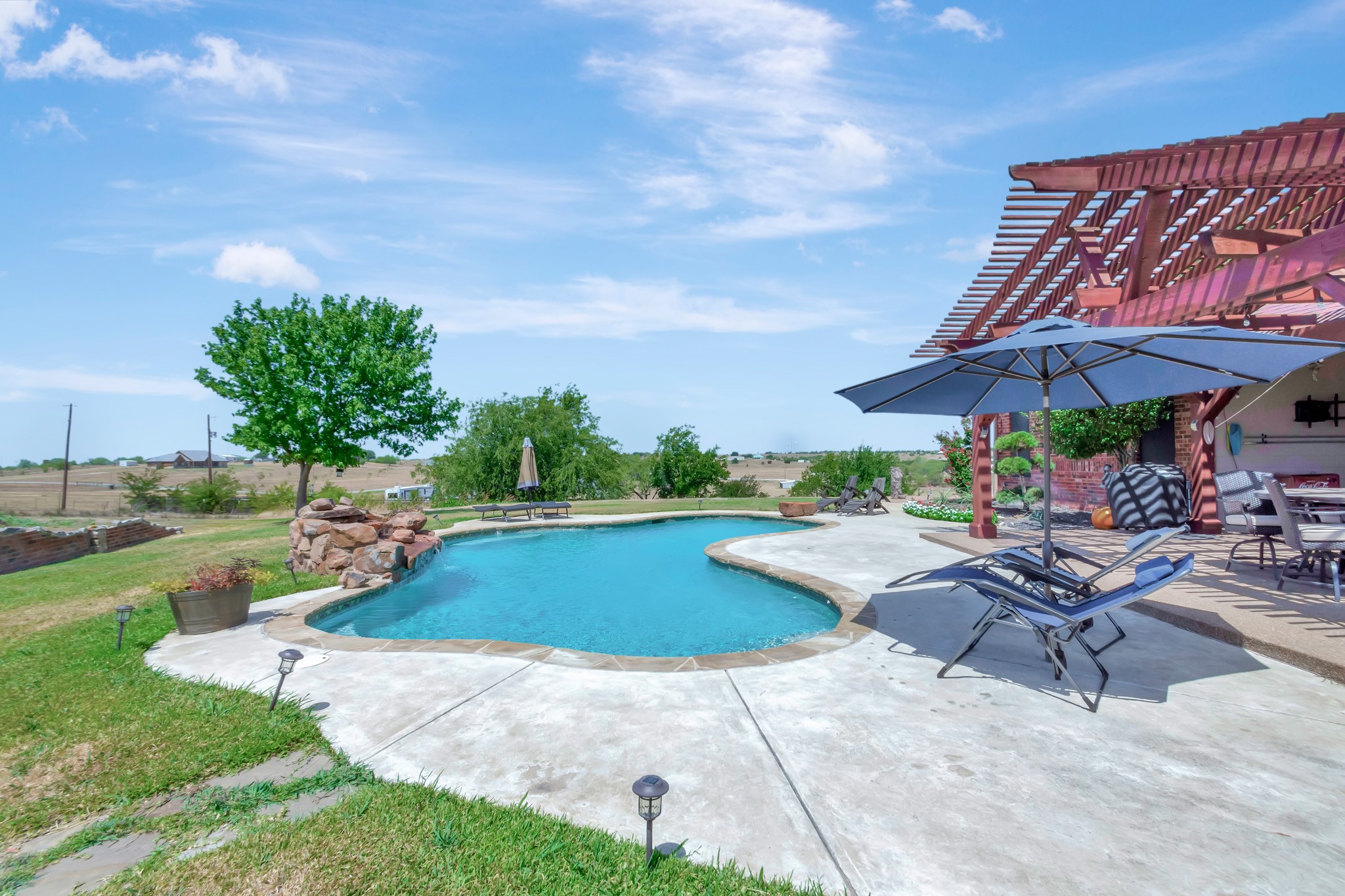 5520 White Settlement Road Weatherford TX 76087