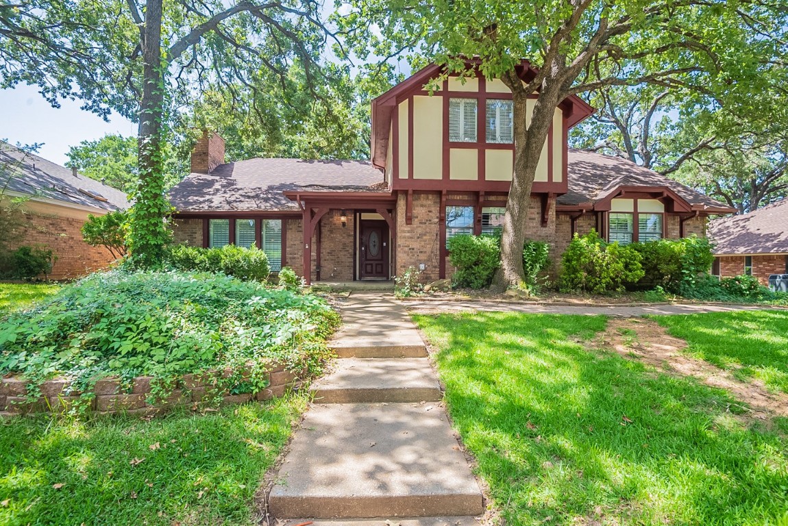 4006 Woodcastle Court Arlington TX 76016