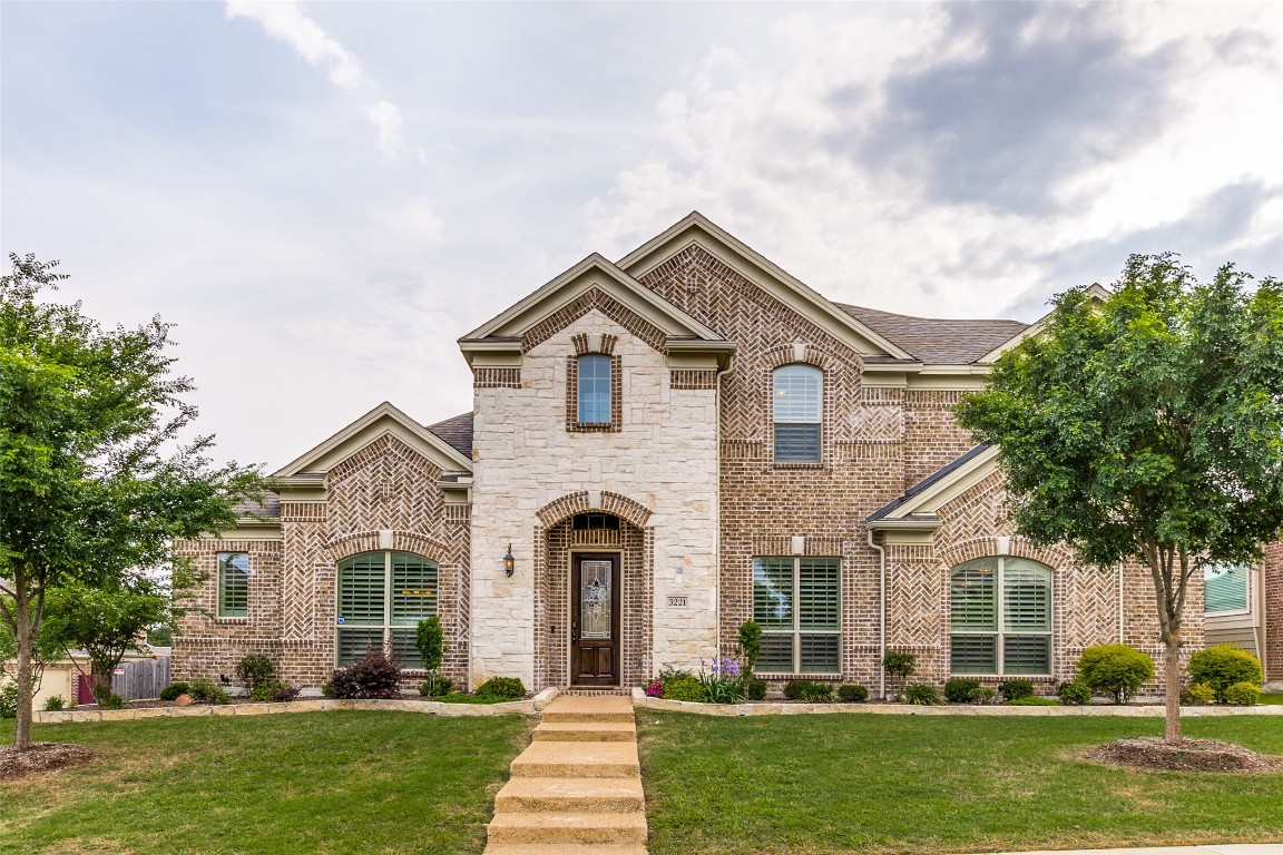3221 Redcliff Lane Garland TX 75043