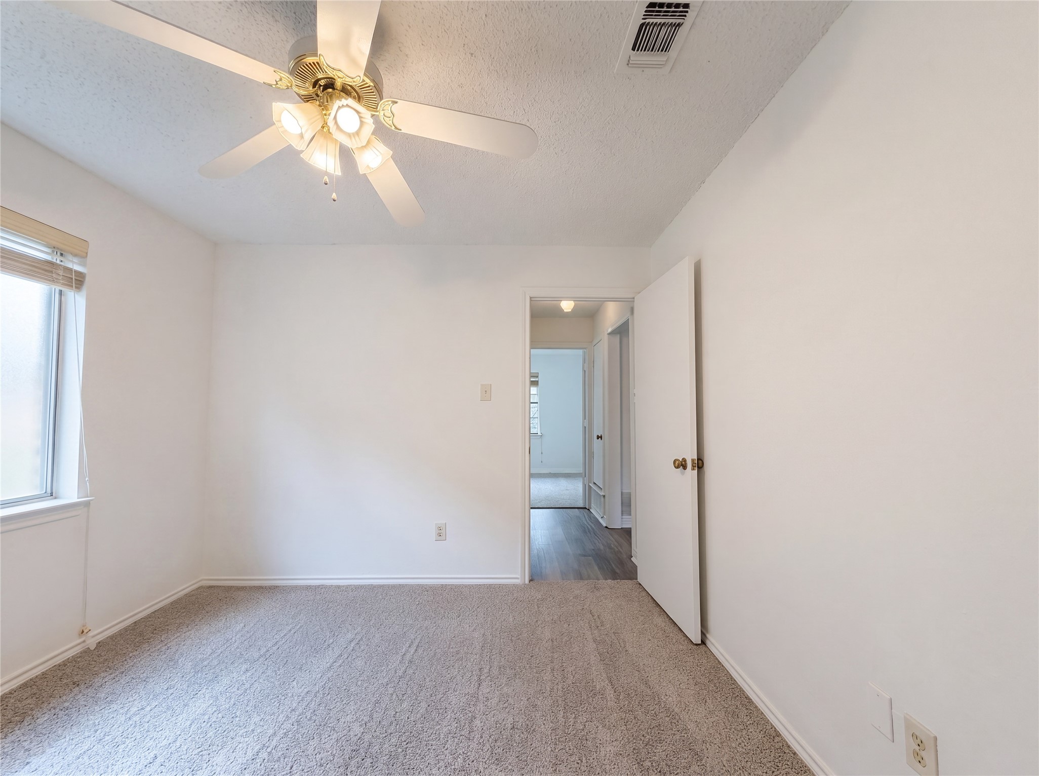 5719 Stage Line Drive Arlington TX 76017