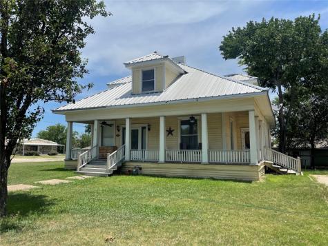 106 N Aquilla Street Itasca TX 76055