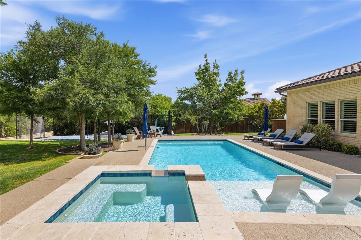 167 Crooked Creek Lane Aledo TX 76008