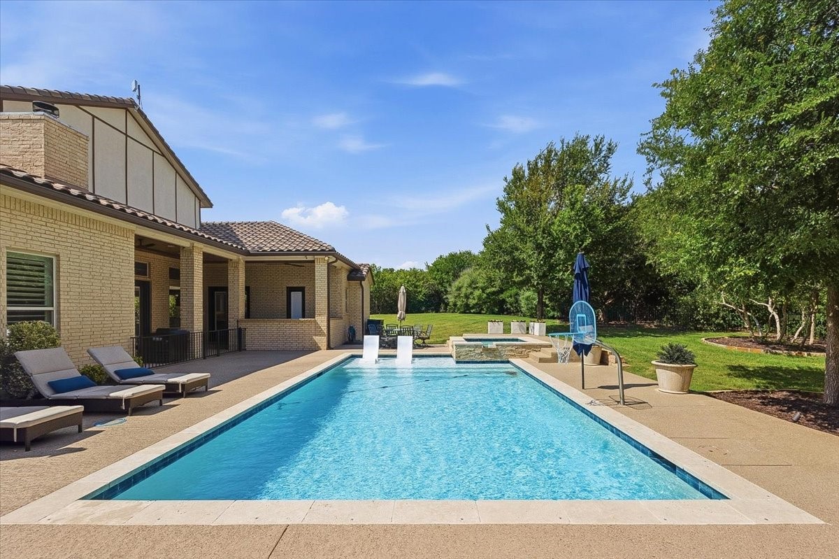 167 Crooked Creek Lane Aledo TX 76008