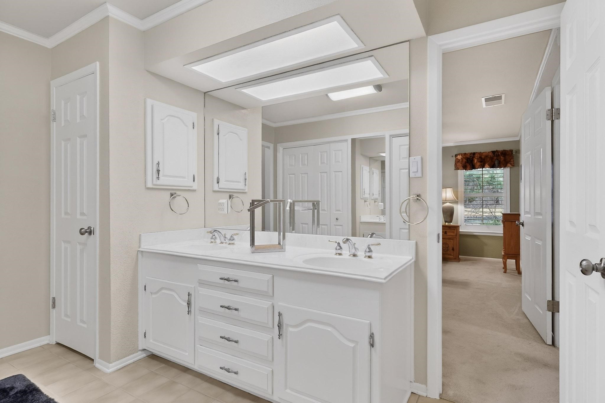 623 S Harbor Court Granbury TX 76048