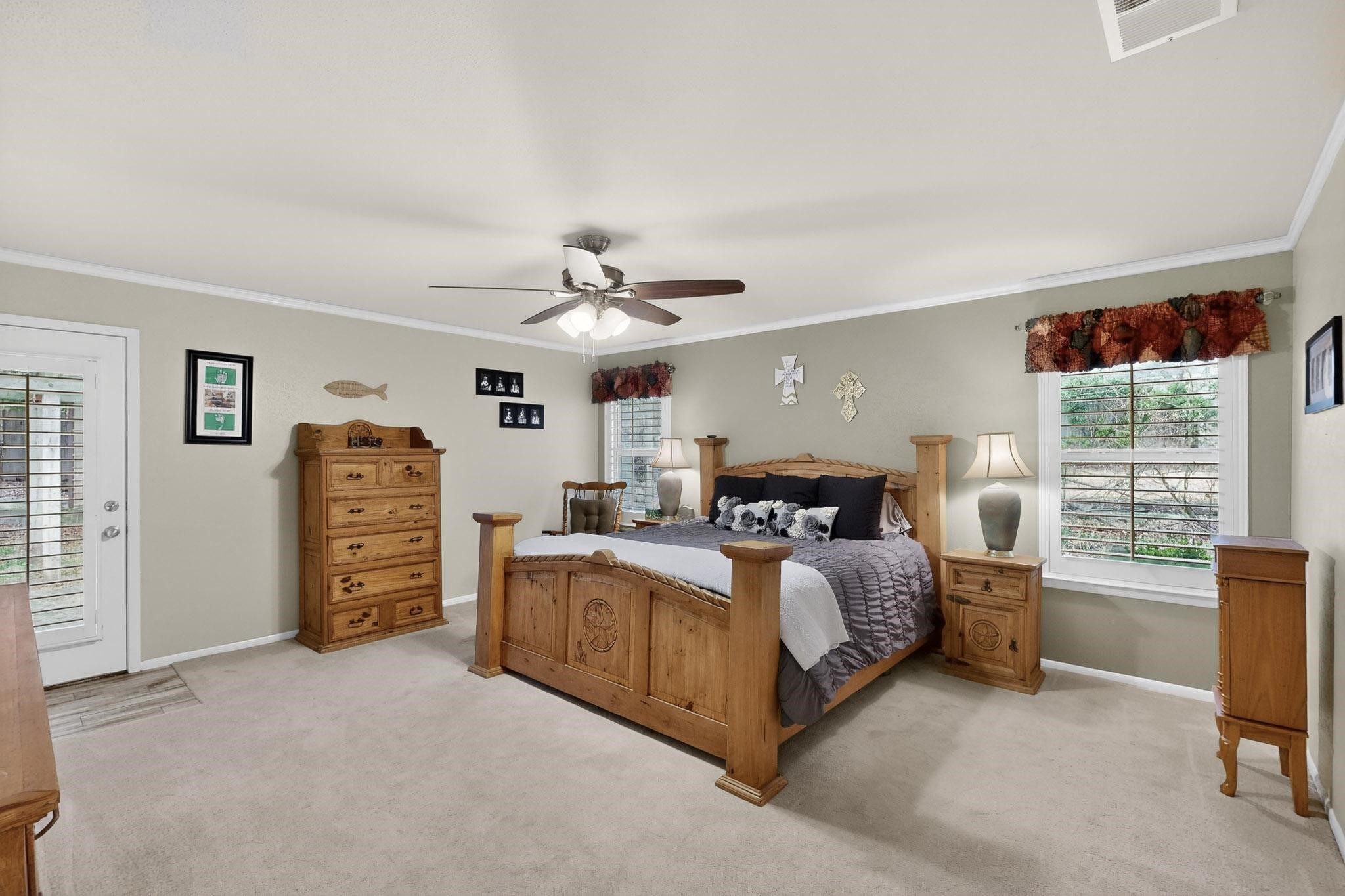 623 S Harbor Court Granbury TX 76048