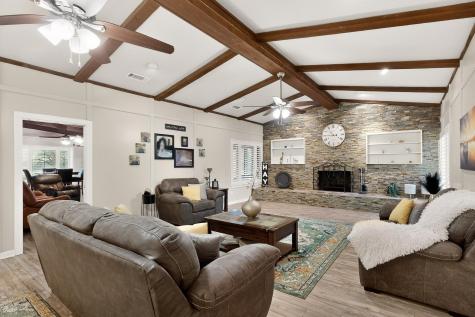 623 S Harbor Court Granbury TX 76048