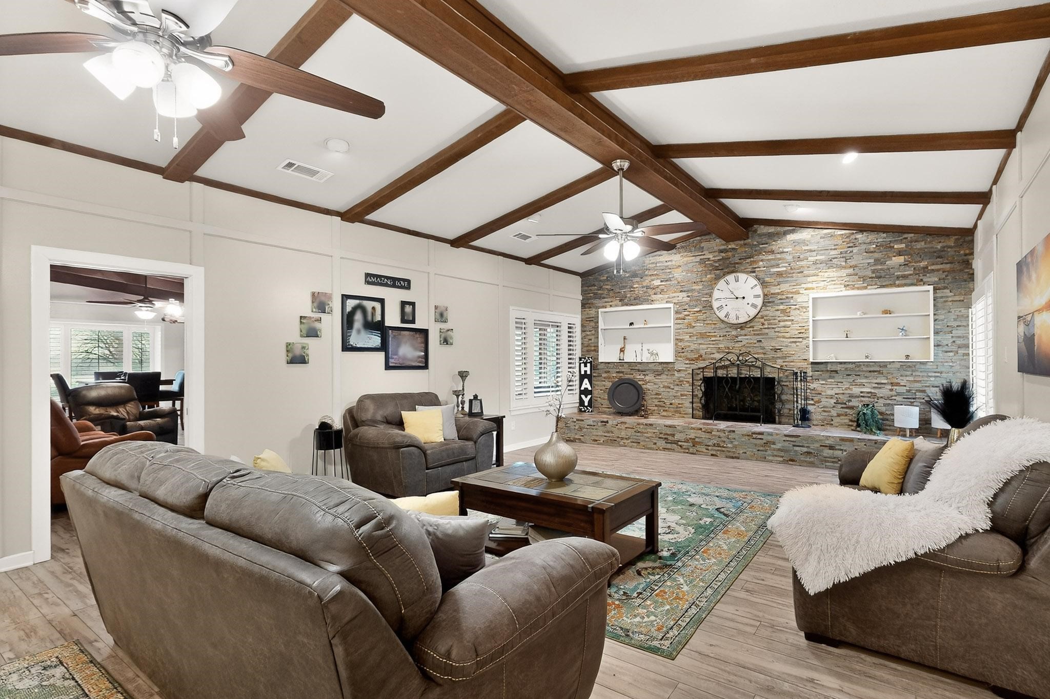 623 S Harbor Court Granbury TX 76048
