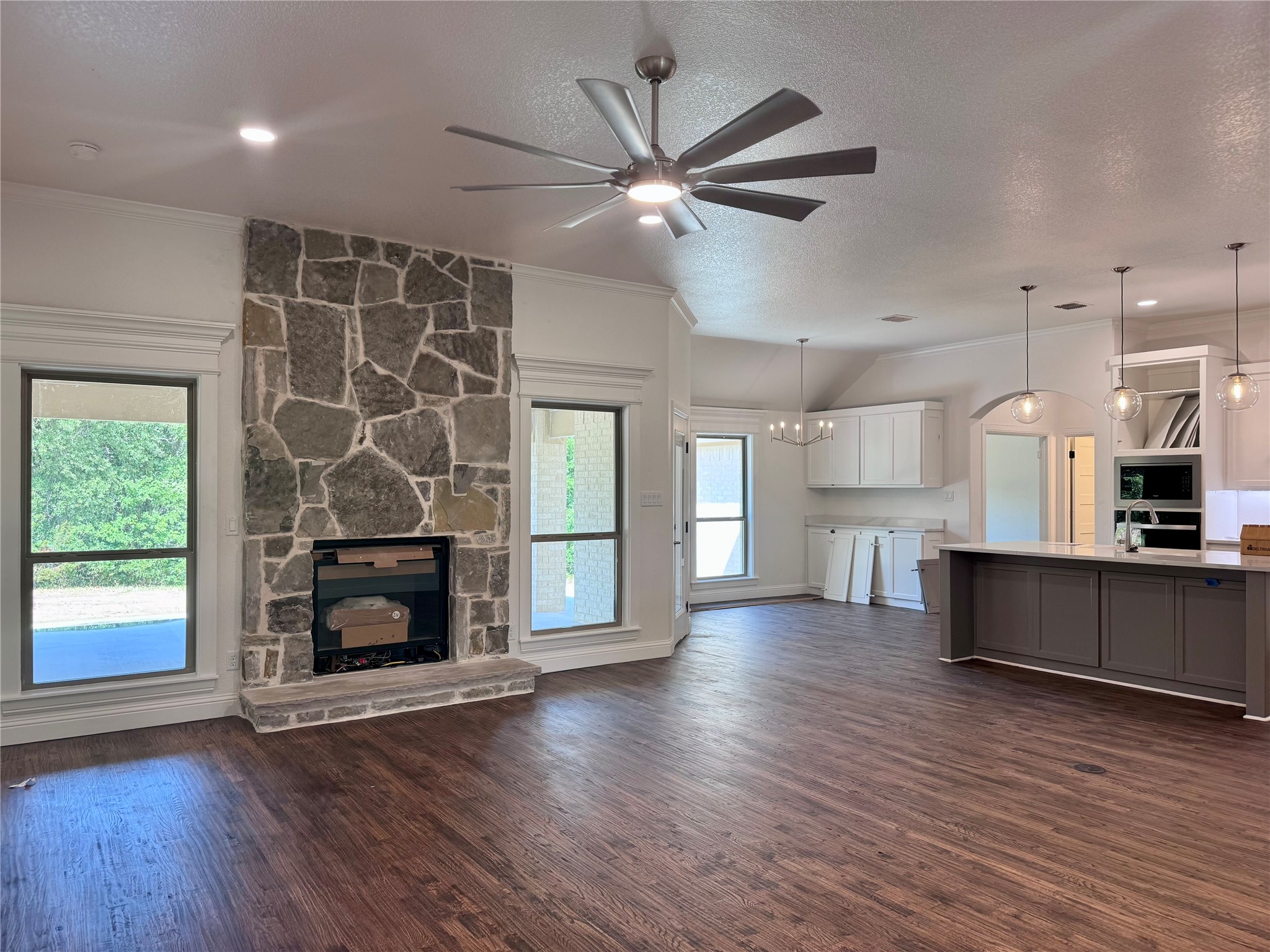 5025 Glenoaks Court Weatherford TX 76088