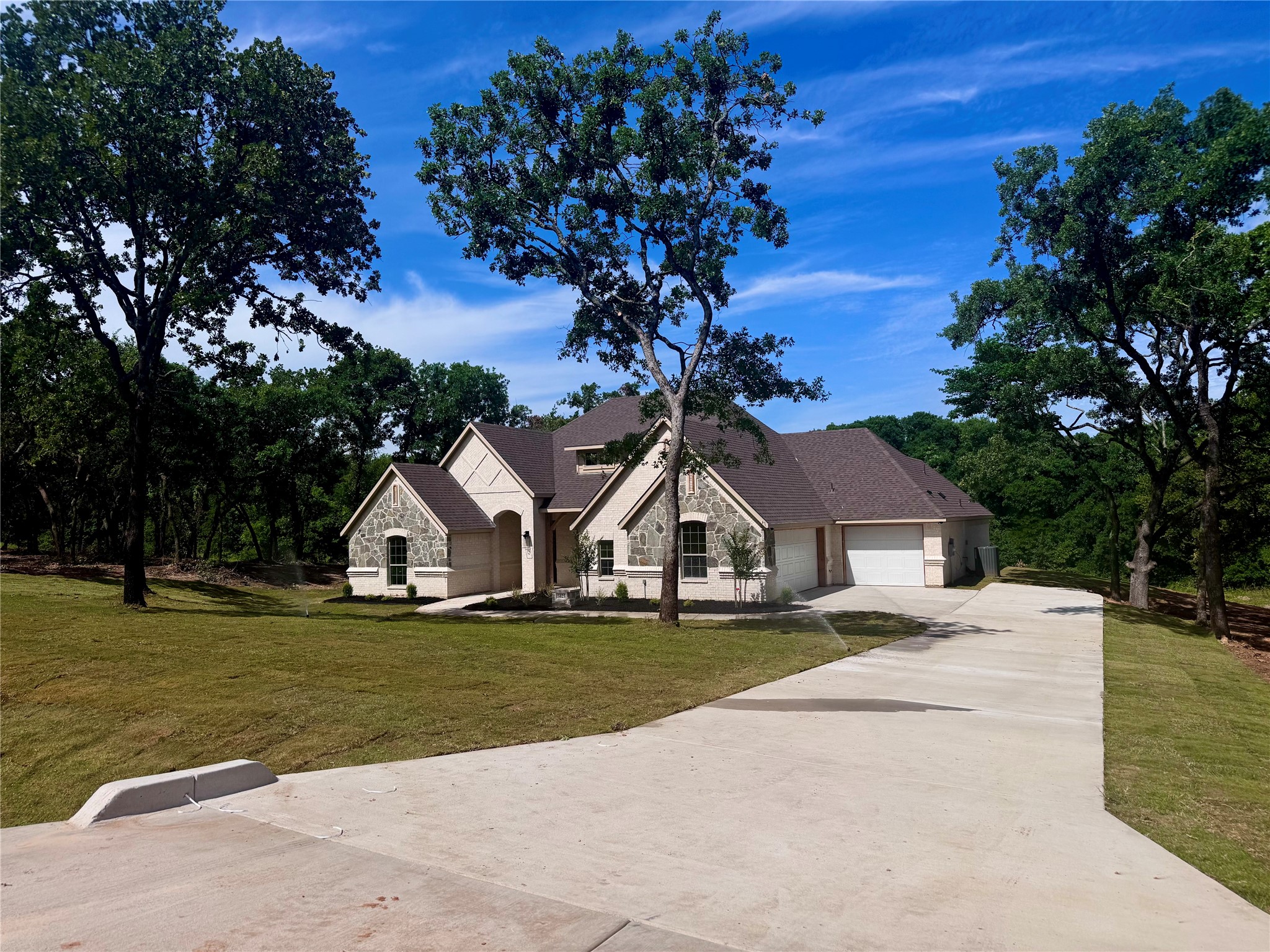 5025 Glenoaks Court Weatherford TX 76088