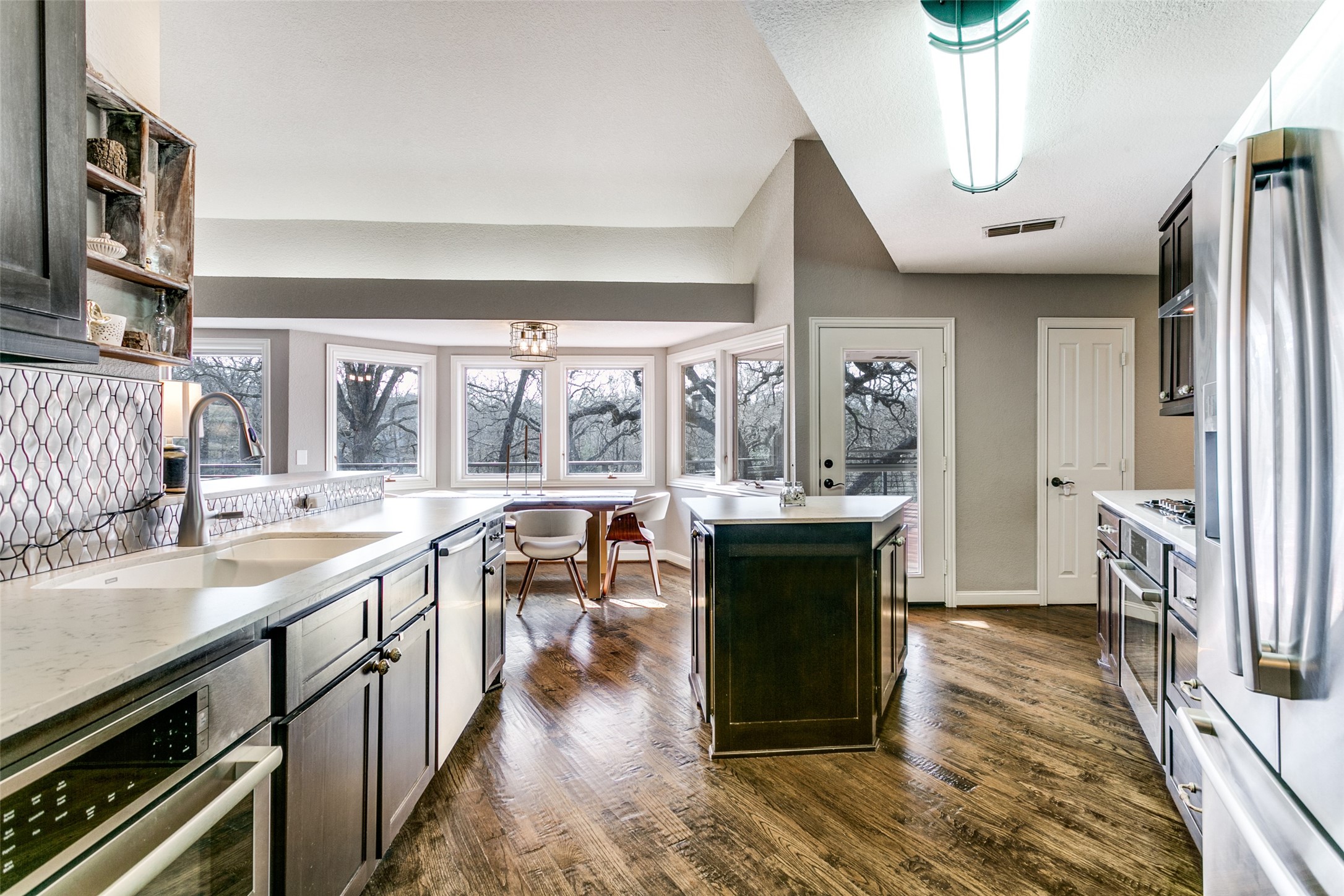 26 Horseshoe Drive Highland Village TX 75077
