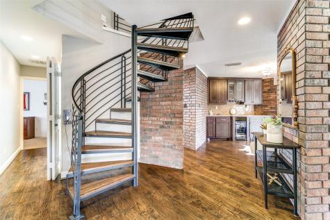 26 Horseshoe Drive Highland Village TX 75077