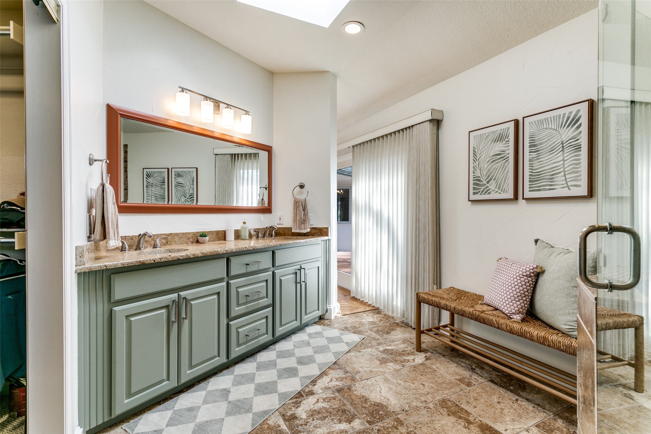 26 Horseshoe Drive Highland Village TX 75077