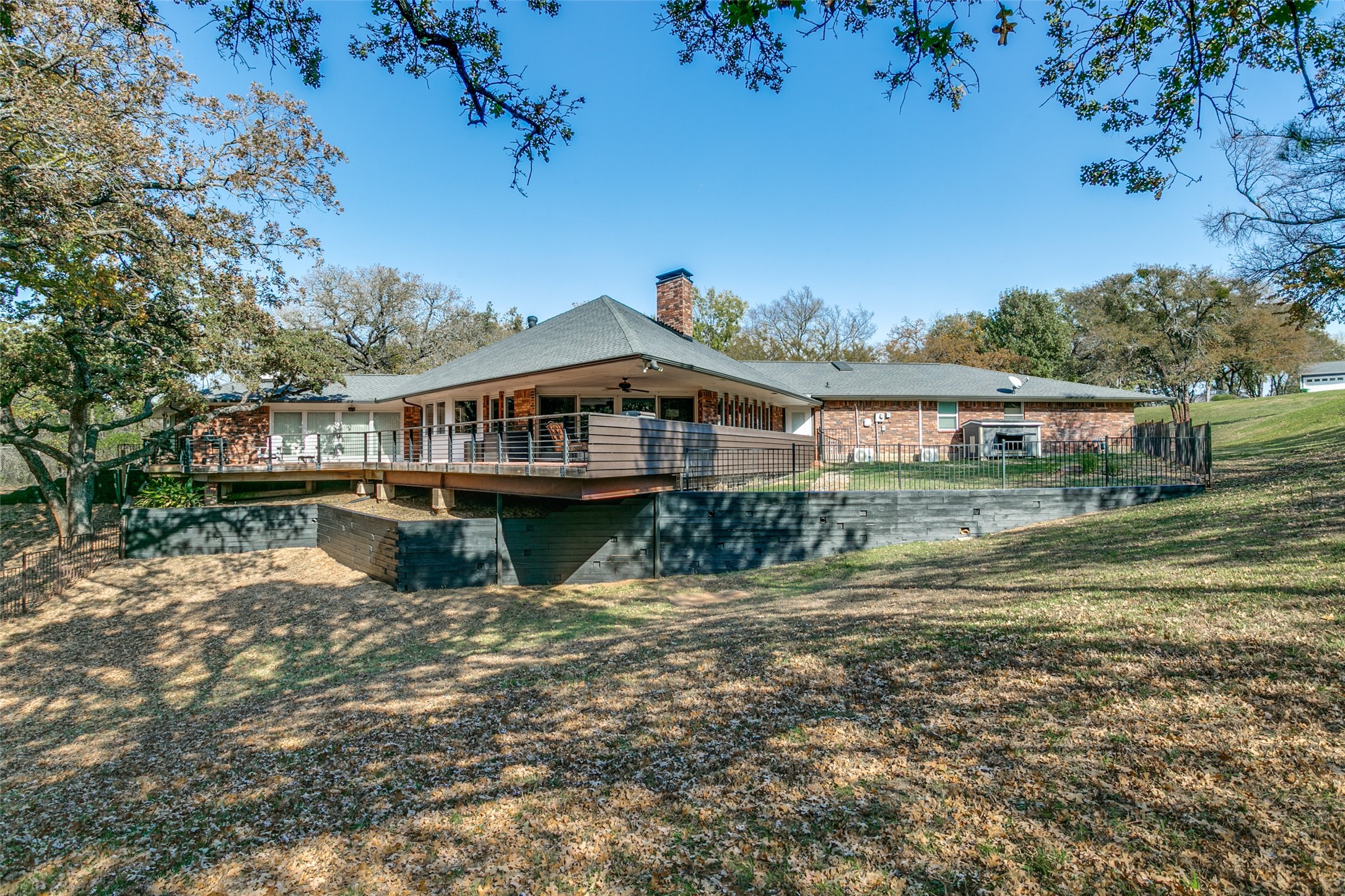26 Horseshoe Drive Highland Village TX 75077