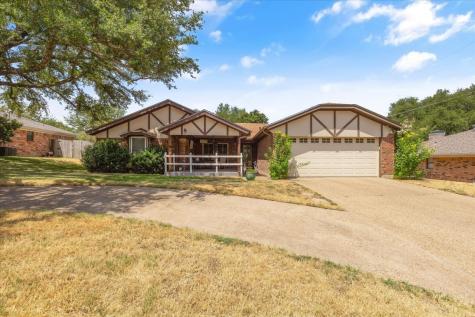 1504 Surry Place Drive Cleburne TX 76033