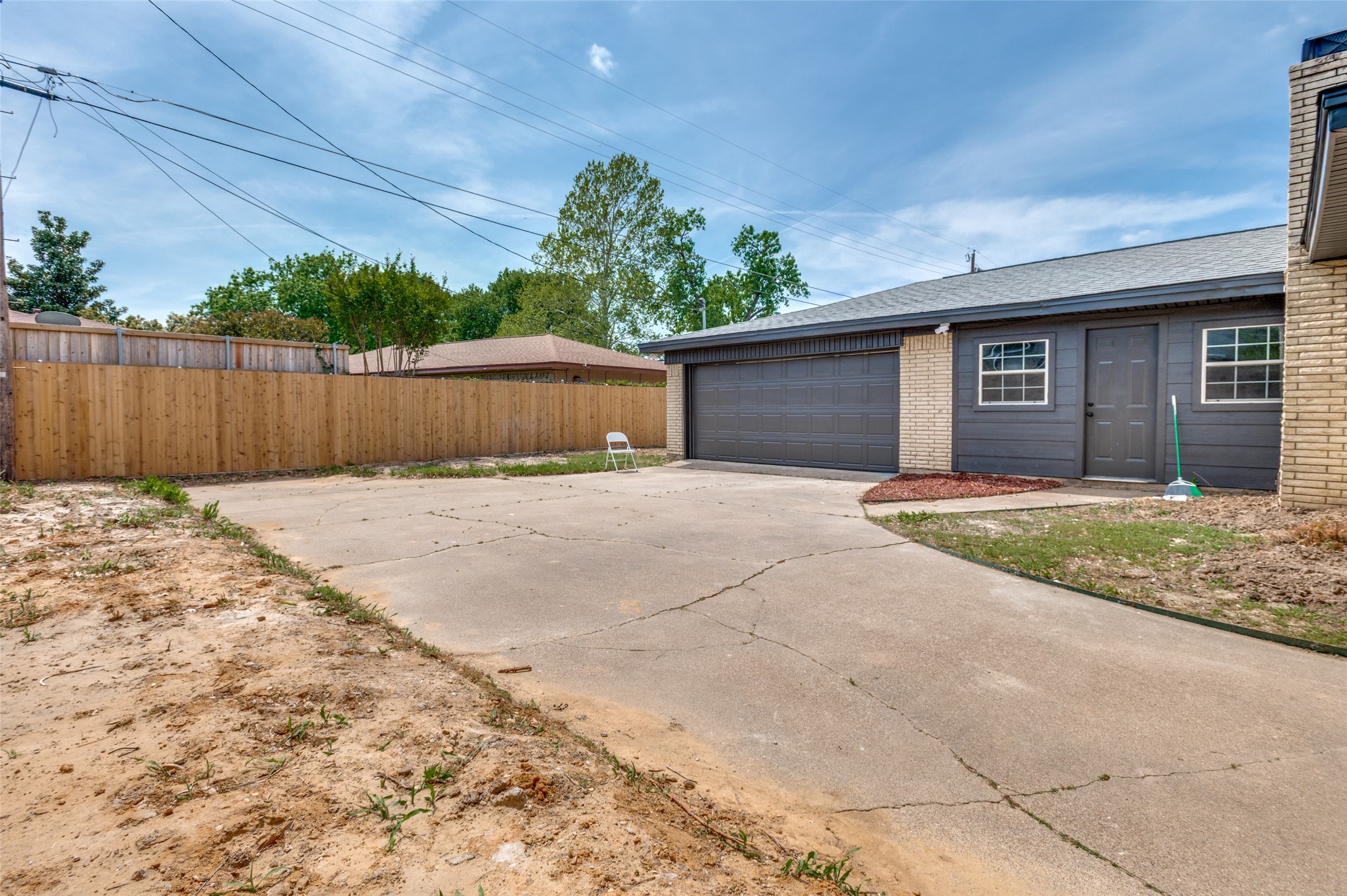 2106 Benjamin Road Irving TX 75060