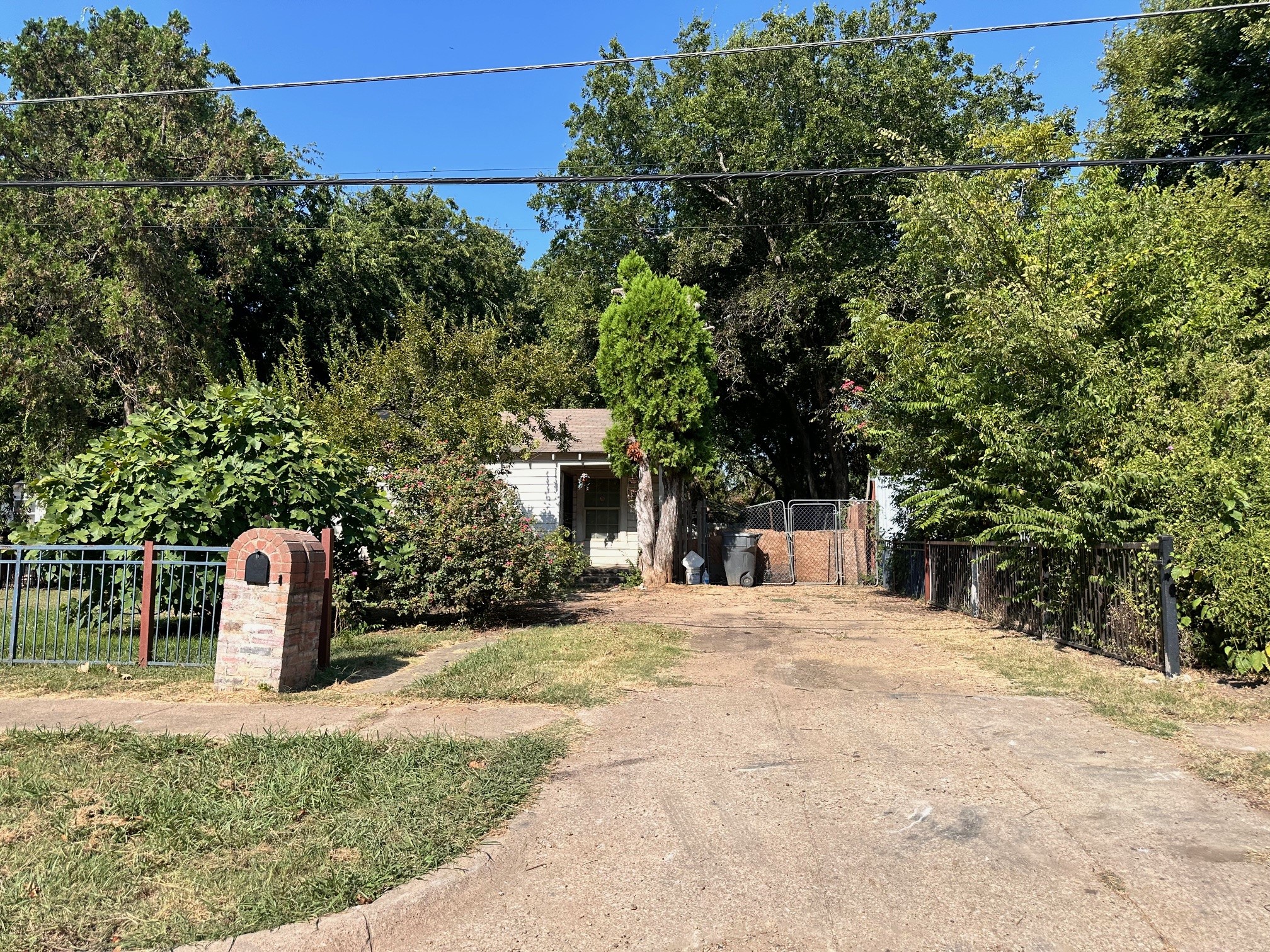 2931 Kirven Street Dallas TX 75227