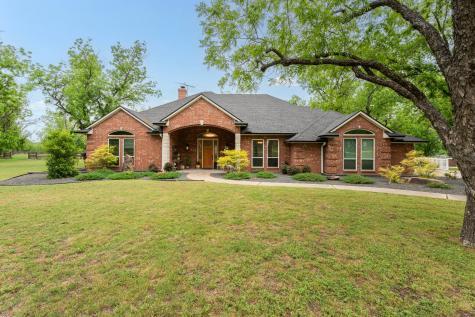 10008 Flight Plan Drive Granbury TX 76049