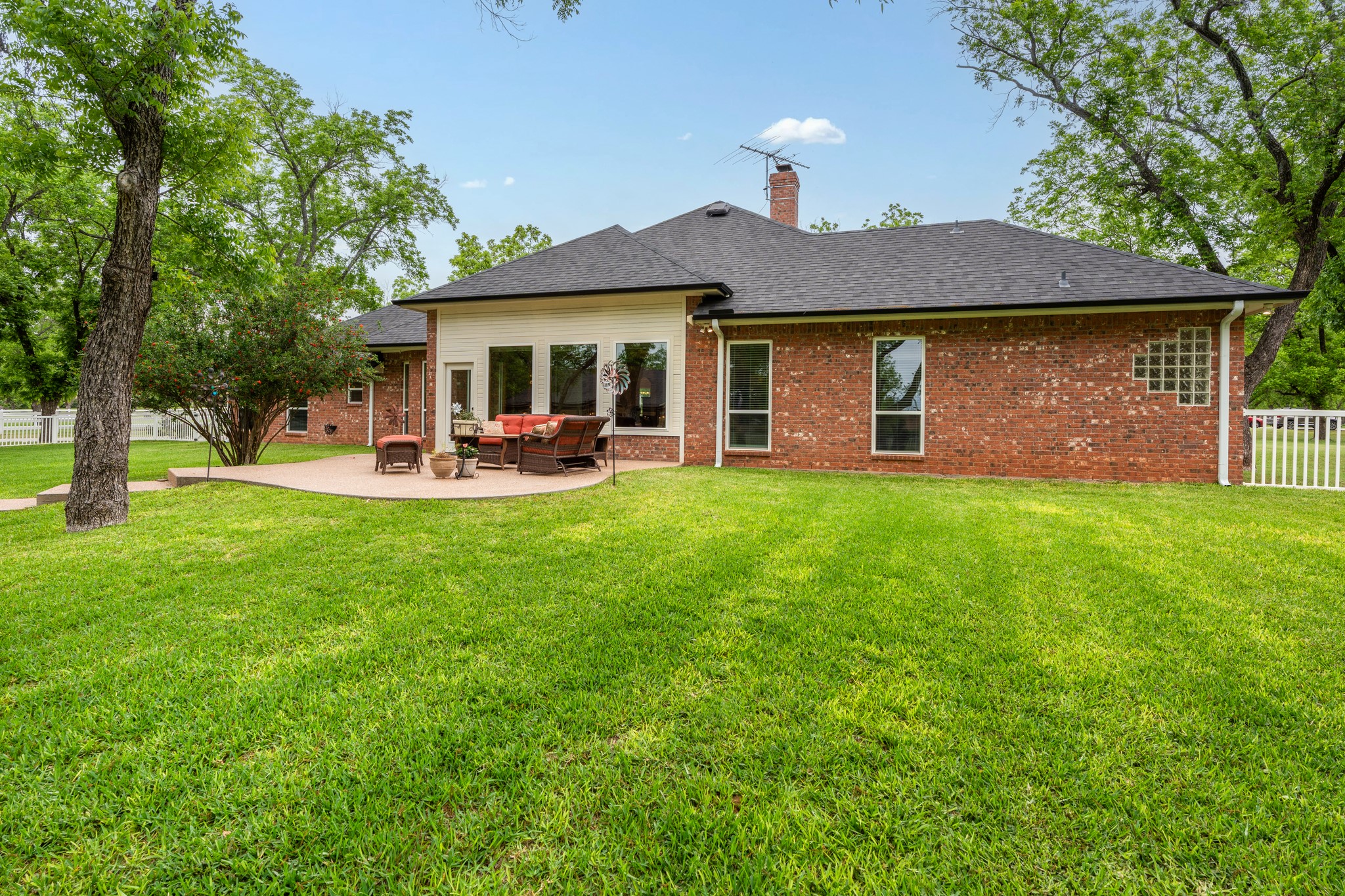 10008 Flight Plan Drive Granbury TX 76049