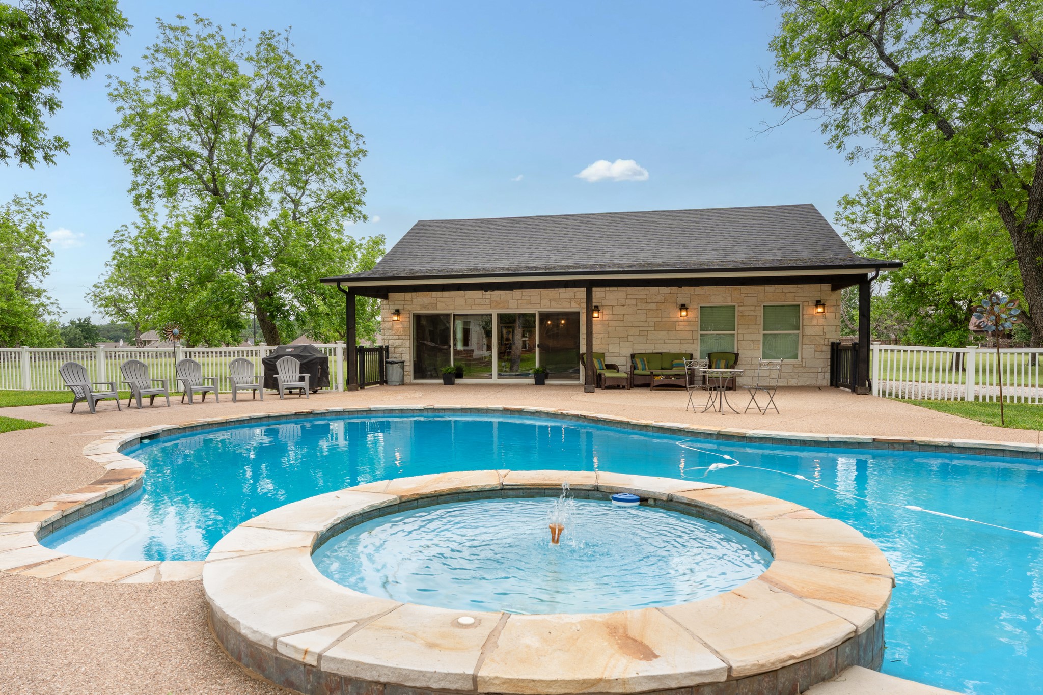 10008 Flight Plan Drive Granbury TX 76049