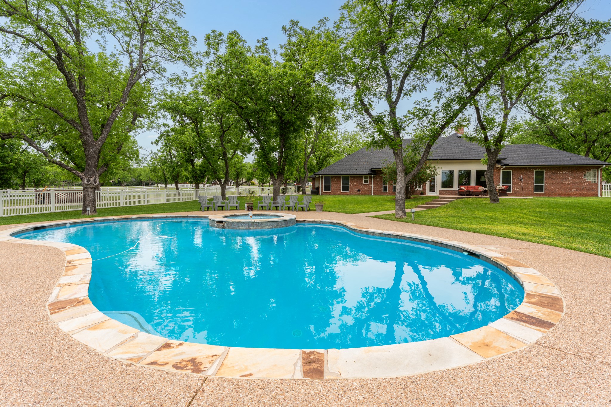 10008 Flight Plan Drive Granbury TX 76049