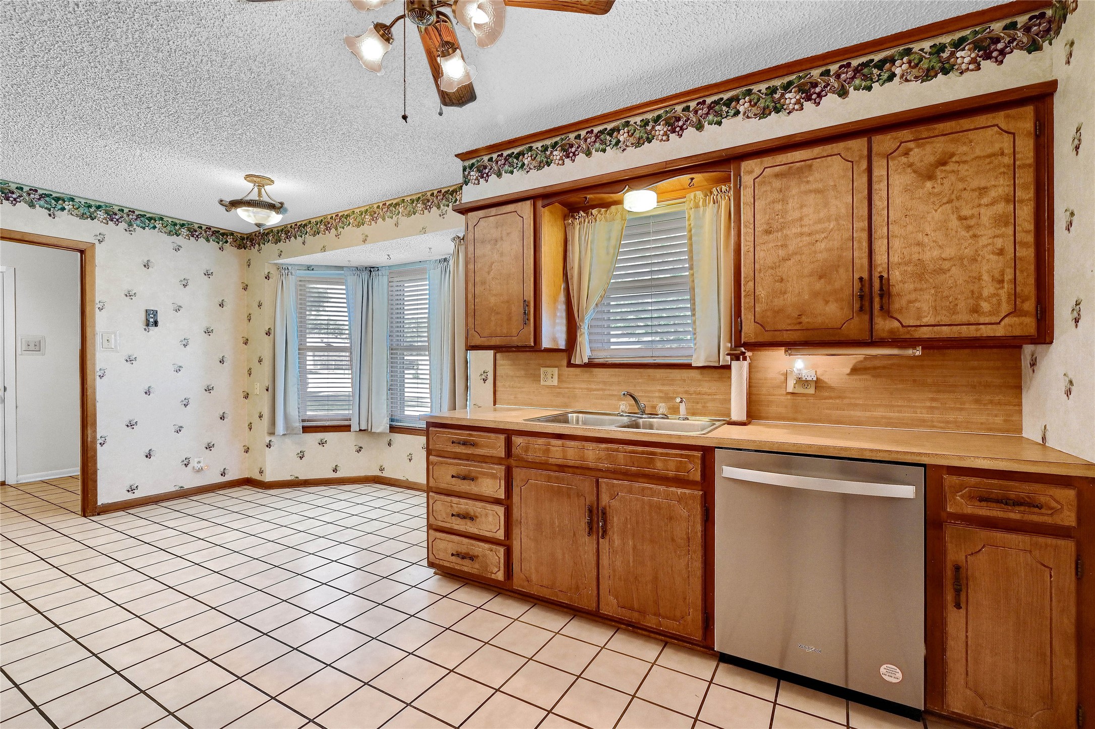 2712 Regal Drive Denison TX 75020