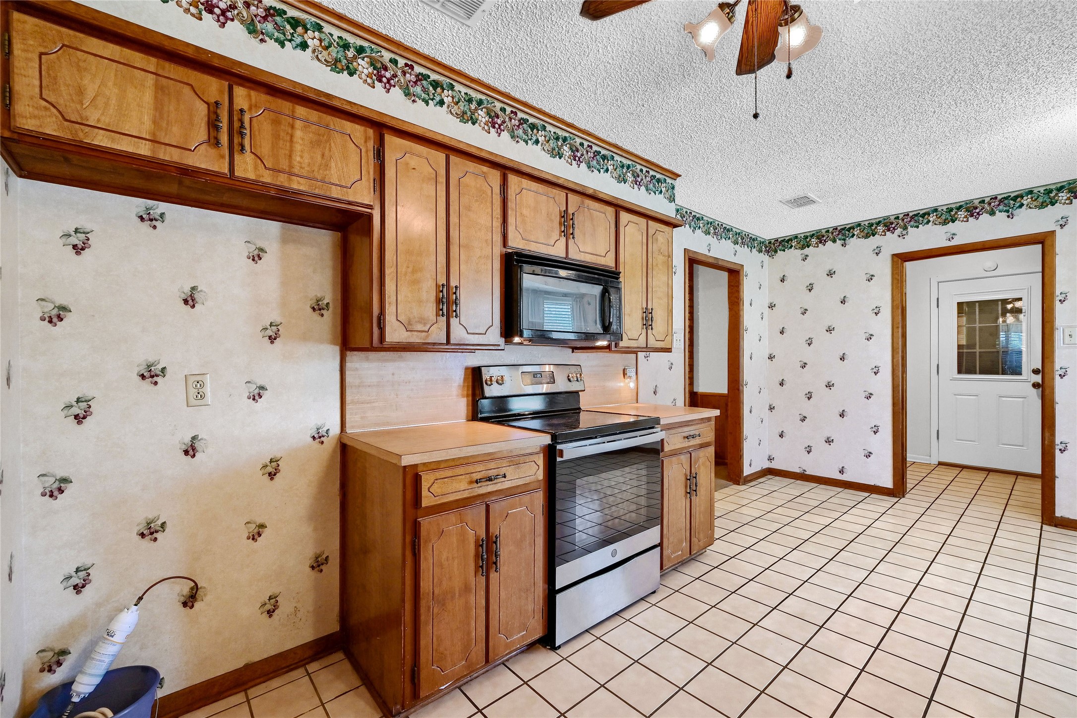 2712 Regal Drive Denison TX 75020