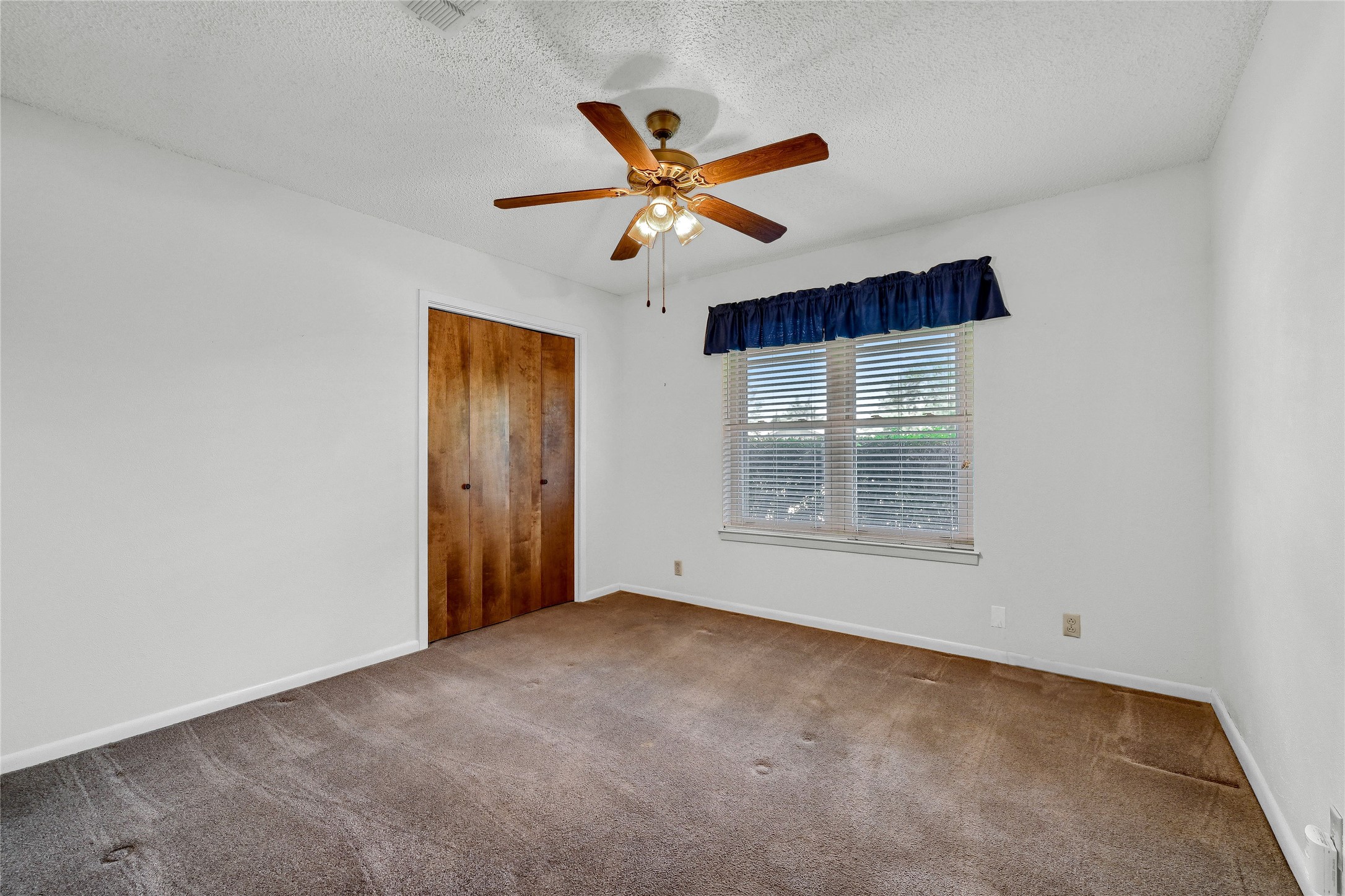 2712 Regal Drive Denison TX 75020