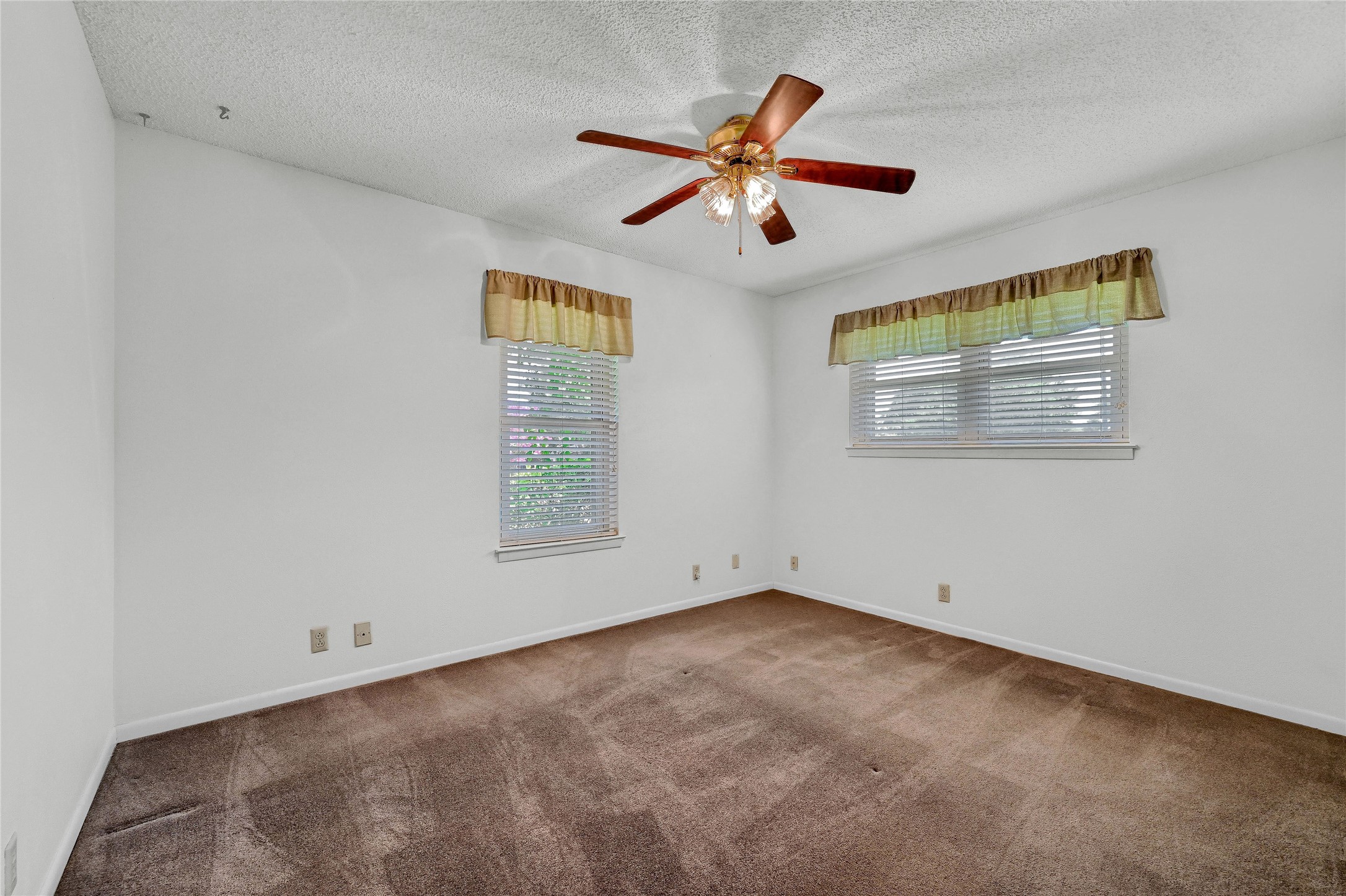 2712 Regal Drive Denison TX 75020