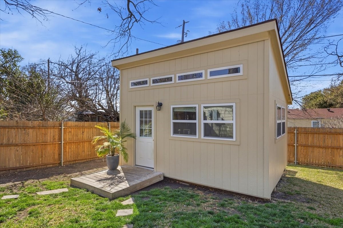 3432 Frazier Avenue Fort Worth TX 76110