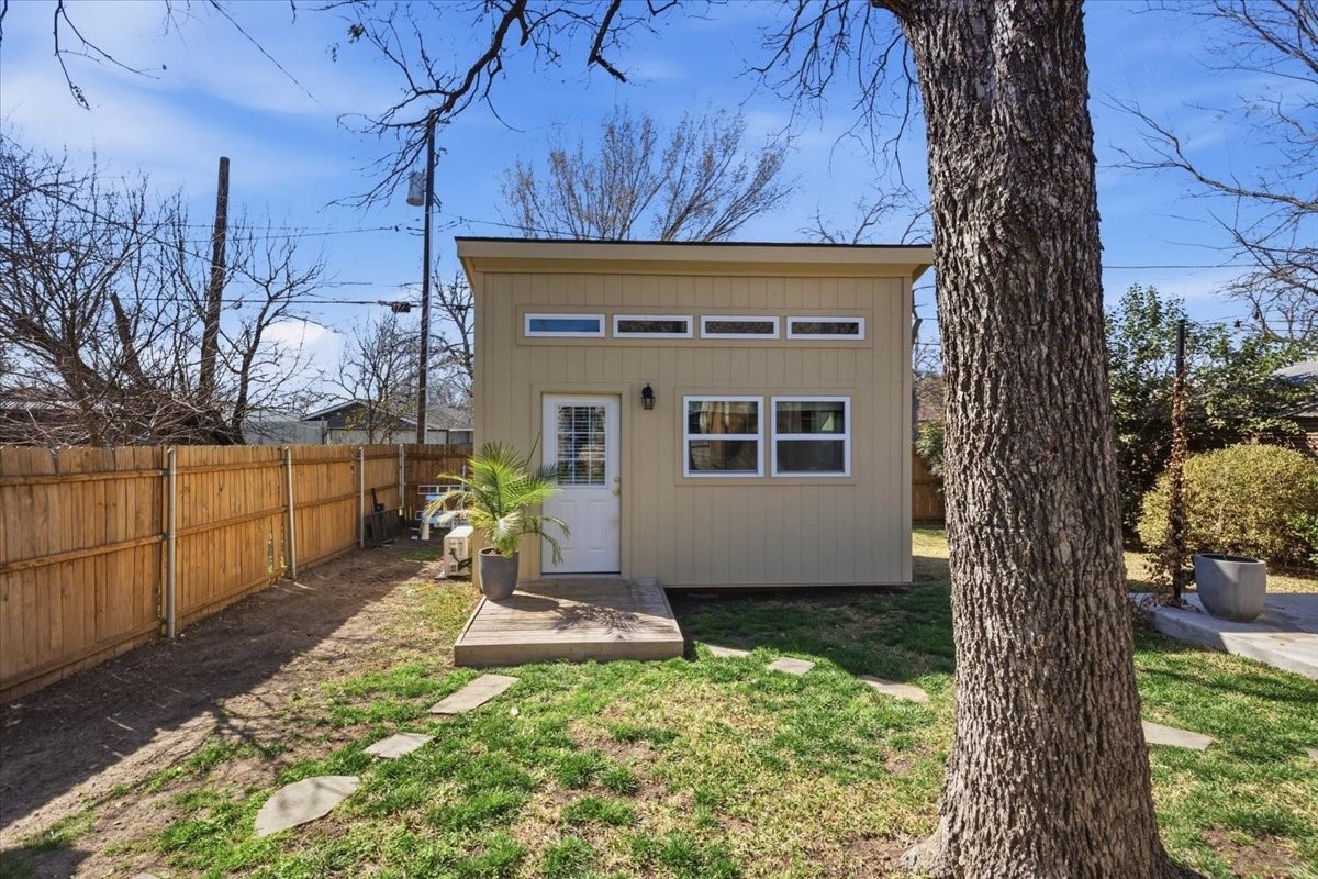 3432 Frazier Avenue Fort Worth TX 76110