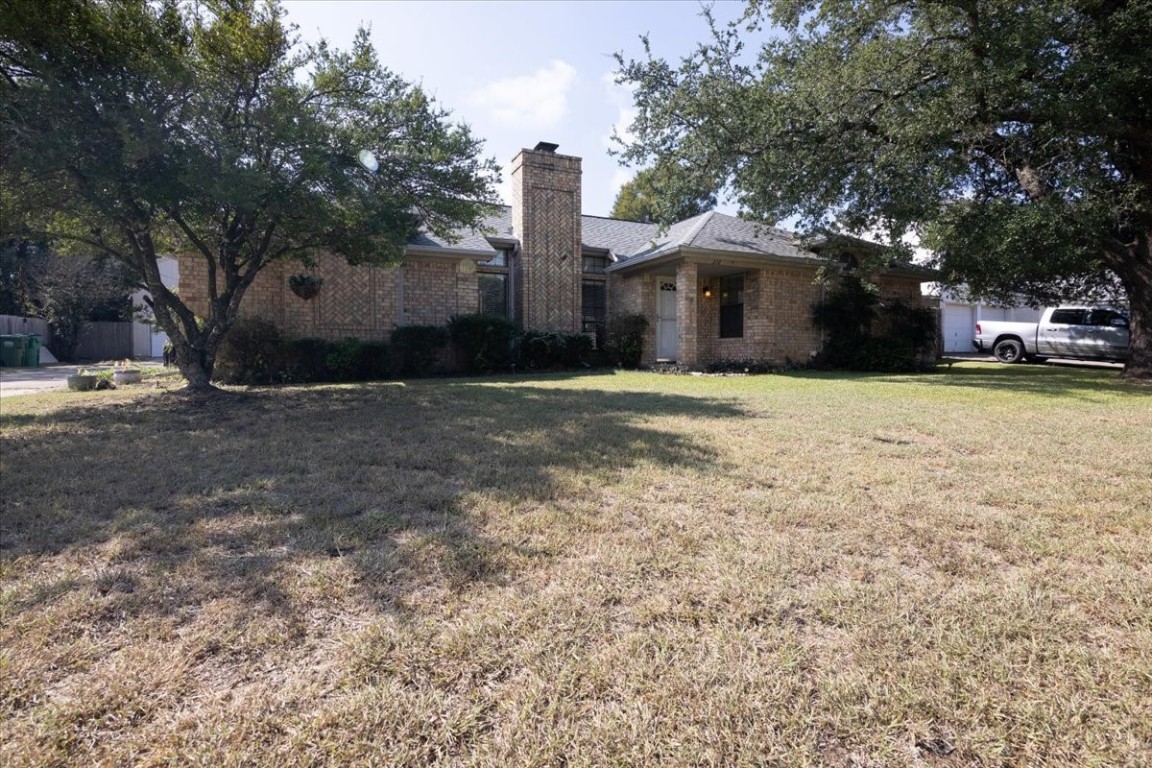 316 Huggins Drive Springtown TX 76082
