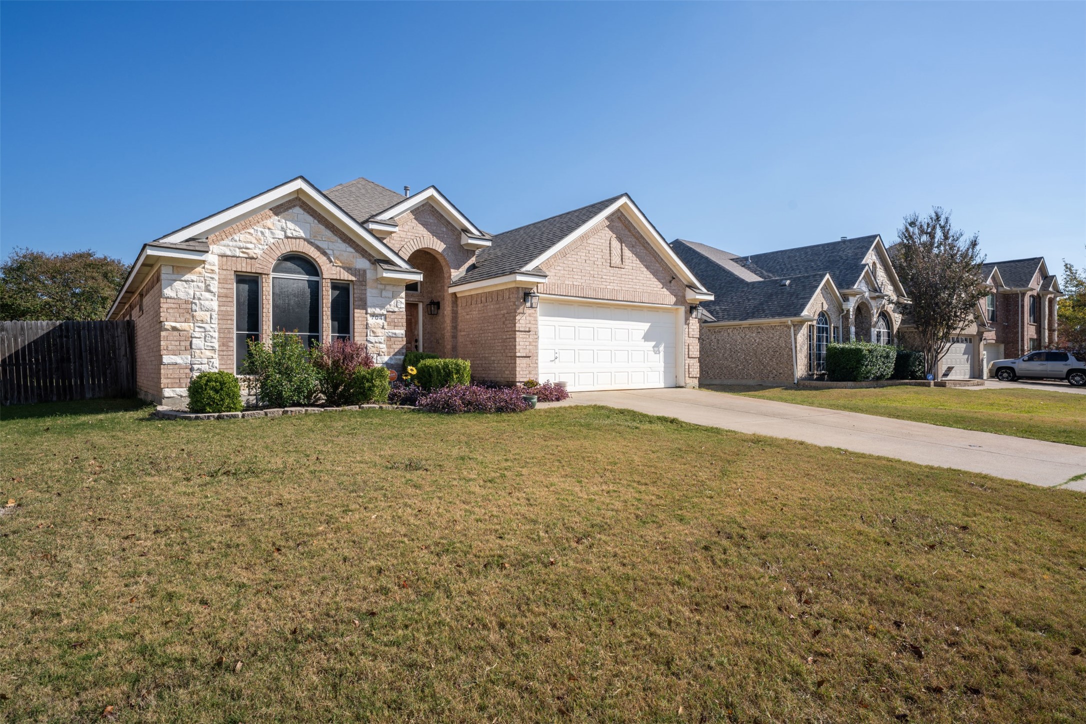 704 Dickerson Lane Mansfield TX 76063