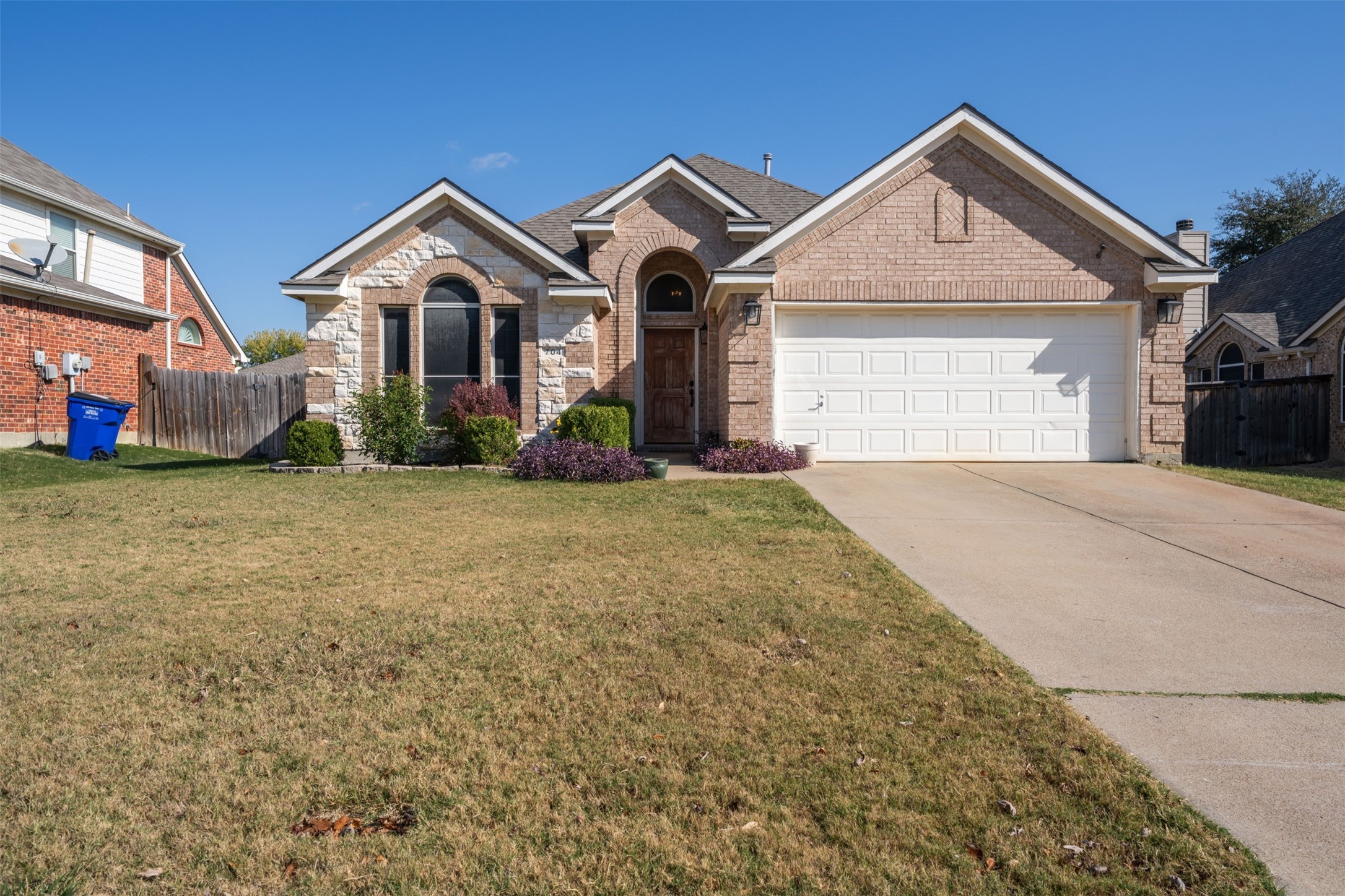 704 Dickerson Lane Mansfield TX 76063