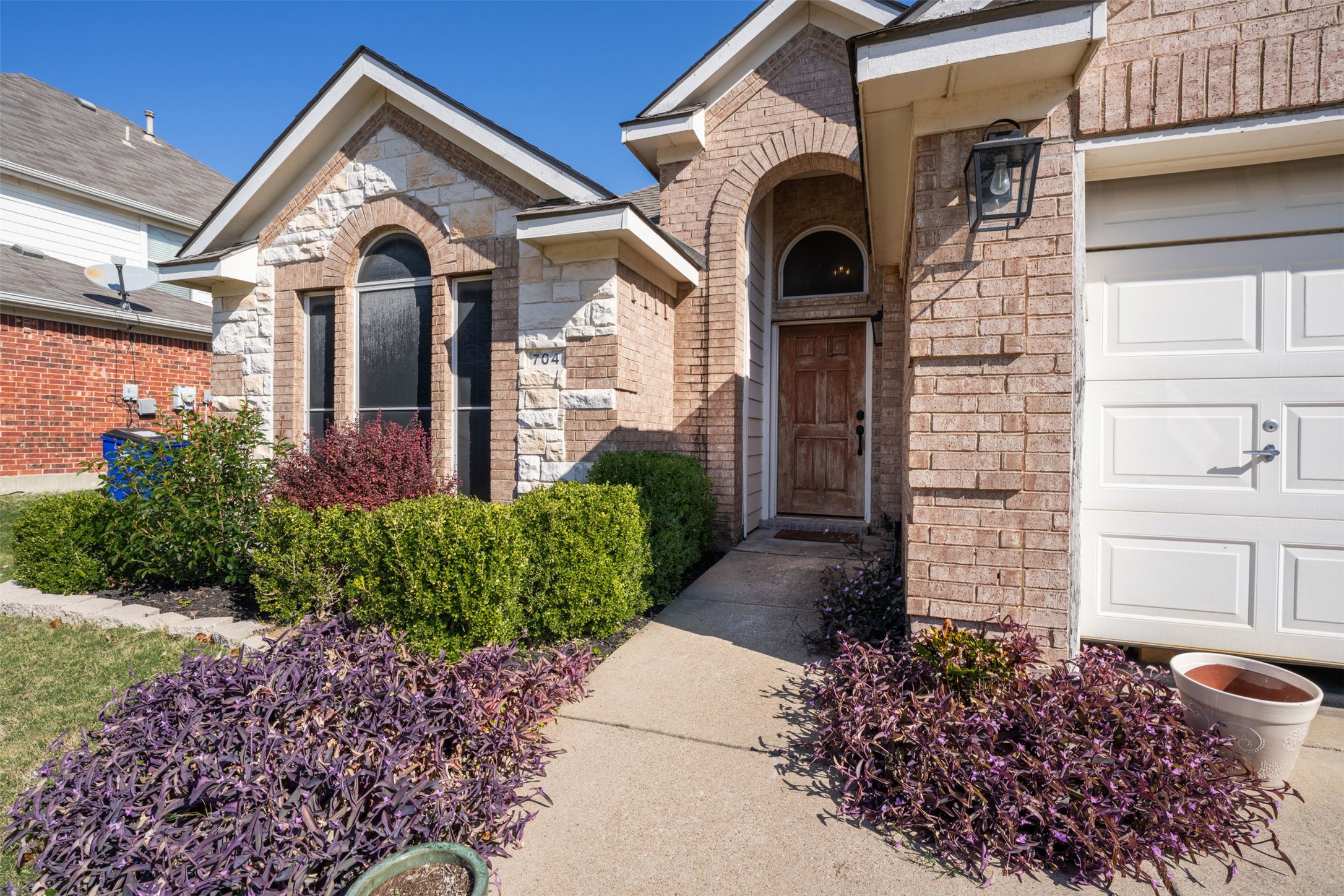 704 Dickerson Lane Mansfield TX 76063