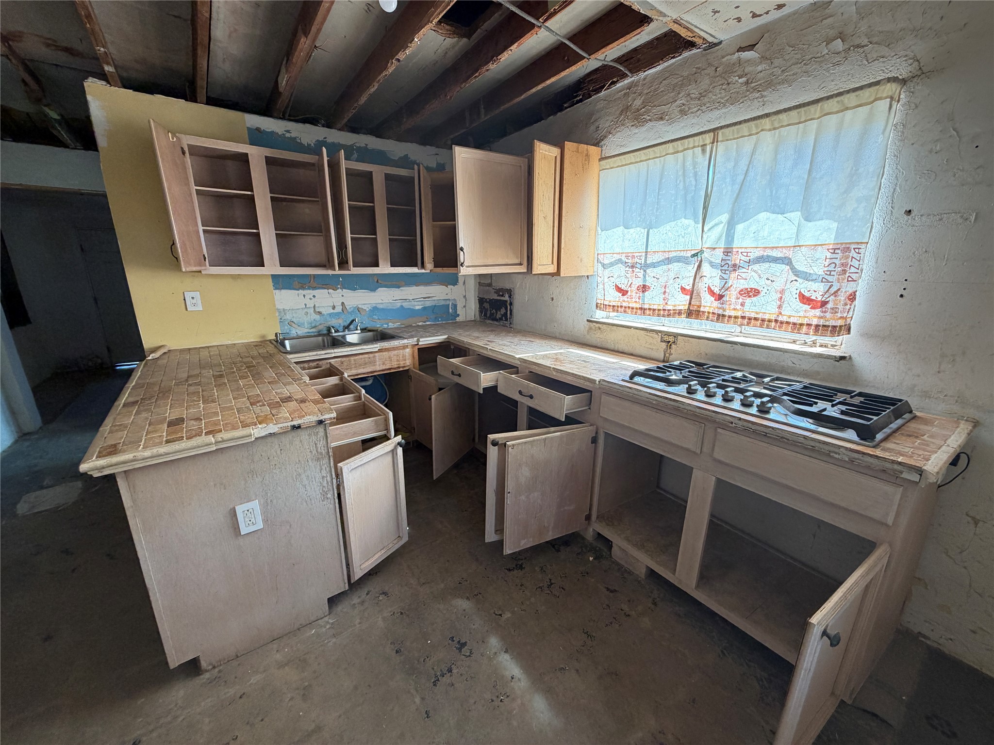 5633 Manila Drive El Paso TX 79924