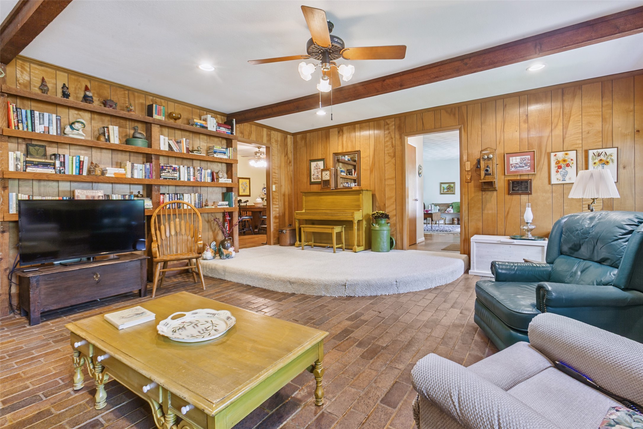 2010 Frances Drive Garland TX 75042