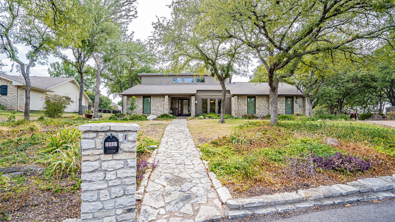 6115 Laredo Court Granbury TX 76049