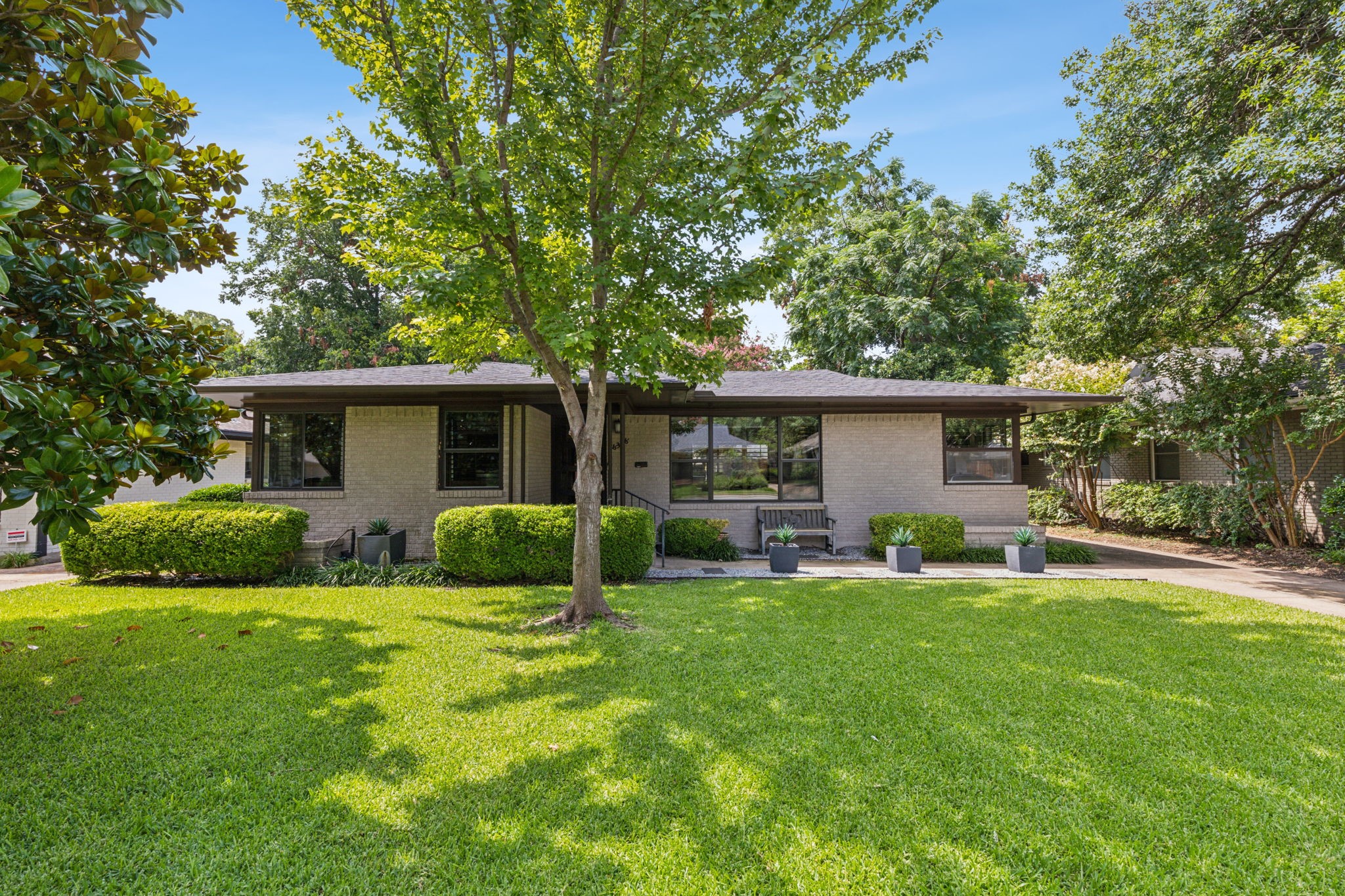 6326 Monticello Avenue Dallas TX 75214