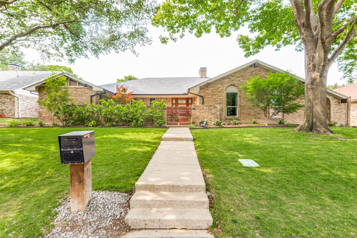 6925 Kenwhite Drive Dallas TX 75231